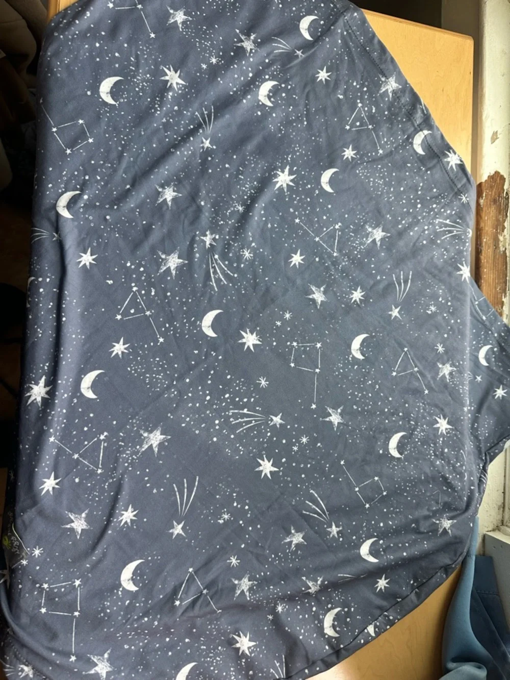 Blue Space Nursing Cover for Baby Car Seats  not the same of the picture For ref